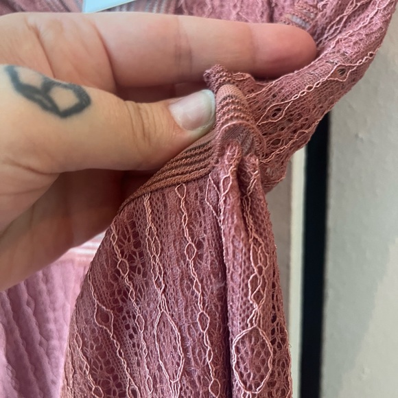 Lace Australian dress - Picture 6 of 6